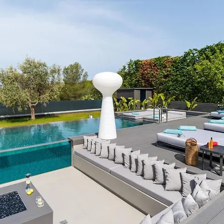 Chania Lux With Heated Pool Villa