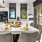 Villa Chania Lux With Heated Pool *