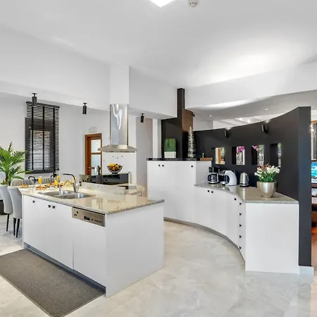 Chania Lux With Heated Pool *