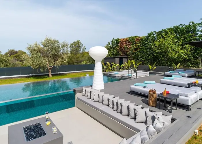 Chania Lux With Heated Pool ヴィラ